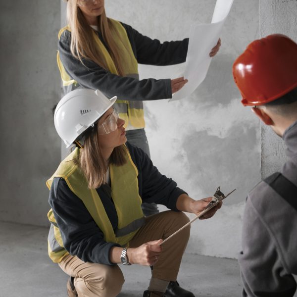 side-view-people-working-together